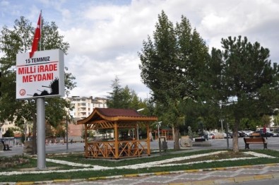 Seydişehir Belediye Meydanı'nın İsmi '15 Temmuz Milli İrade Meydanı' Oldu