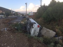 KADIN SÜRÜCÜ - Söke'de Yenidoğan Kavşağında Otomobil Yan Yattı