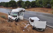 SORGUN ORMANı - Turistleri Taşıyan Midibüs Otomobille Çarpıştı Açıklaması 6 Yaralı