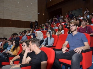 Yabancı Diller Yüksekokulu'ndan Oryantasyon Programı