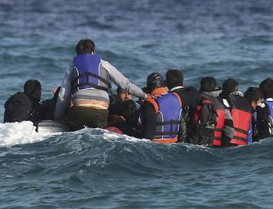 10 Türk vatandaşı Rodos Adası'na kaçtı