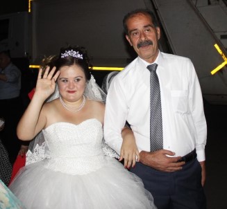 Down Sendromlu Kız Hayaline Kavuştu
