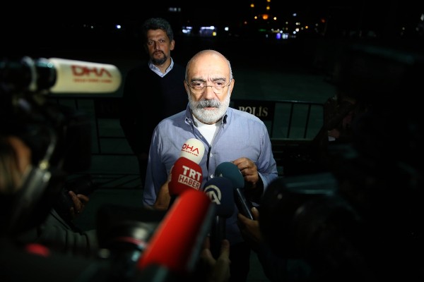 Ahmet Altan: Soruşturmanın önü kesiliyor