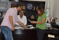 Teklifleri Gazetecilere Açtırdı