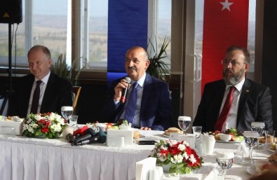 Bakan Müezzinoğlu Açıklaması 'Emeklilere Promosyonda Çalışmalarımızı Bir Noktaya Getirdik'