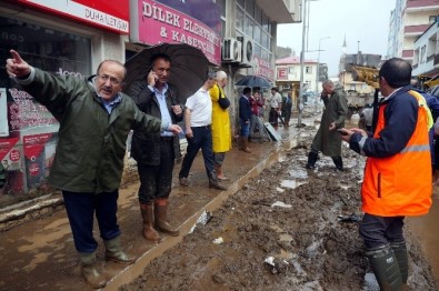 Beşikdüzü'nde Temizlik Çalışmalarına Devam Ediliyor