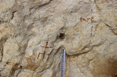Mersin'de 8 Bin Yıllık Kaya Resimleri Bulundu