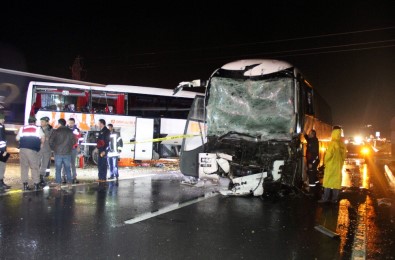 Yolcu otobüsleri çarpıştı: 68 yaralı