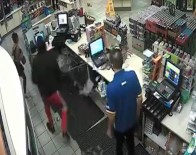 SİLAHLI SALDIRGAN - Benzinlikte silahlı soygun dehşeti