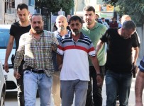 ÇELİK YELEK - Gözaltına Alınmamak İçin Polisle Çatıştı