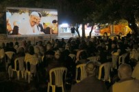 MACİT KOPER - Yüzlerce Vatandaş Açık Havada 'İftarlık Gazoz' Filmini İzledi