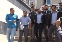 ONUR ÖZBİZERDİK - Ünlü Kabadayının Torunu Eski Emniyet Müdürünü Darp Etti