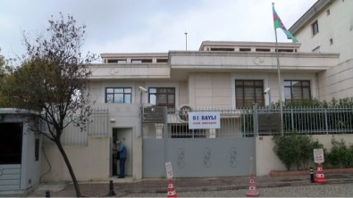 Azerbaycan Başkonsolosluğu'nda Referandum Heyecanı