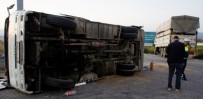 ULUDERBENT - İşçi Minibüsüne Kamyon Çarptı Açıklaması 9'U Ağır 31 Yaralı