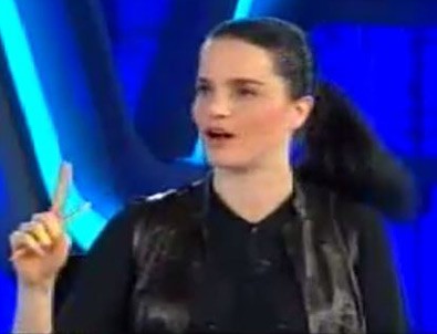 Tuğçe Kazaz televizyon kuruyor