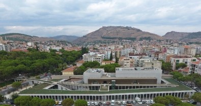 Bergama'daki Kültür Merkezini CHP Lideri Açacak