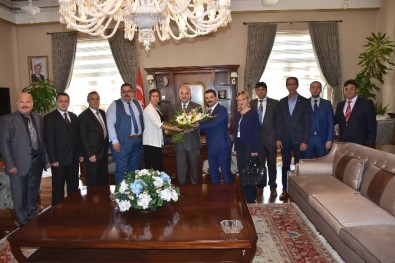 MHP Manisa Teşkilatından Vali Güvençer'e Ziyaret