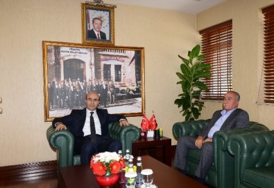 Samsat Belediye Başkanı Fırat'tan Vali Demirtaş'a Ziyaret