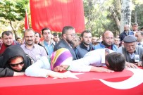 AFYONKARAHİSAR VALİSİ - Şehide Ağlatan Veda