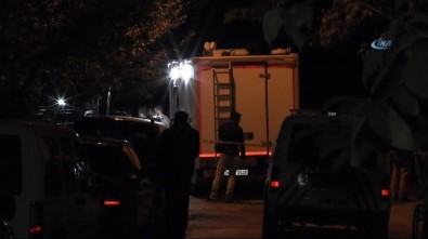 Üskürdar'da Topraktan Kurusıkı Tabanca Fışkırdı