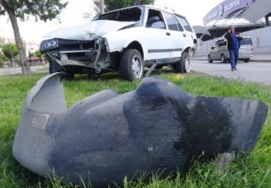 Aksaray'da Otomobiller Çarpıştı Açıklaması 2 Yaralı