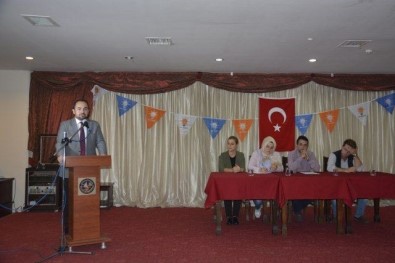 AK Parti Akçakoca İlçe Divan Toplantısı Yapıldı