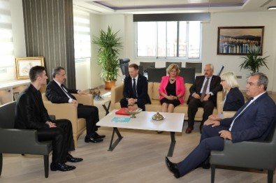 Arnavutluk Büyükelçisi Gazheli'den Manisa Büyükşehir'e Ziyaret