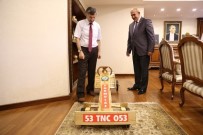 TAHTA ARABA - Formulaz Birincisi Tahta Araba Valilikte Sergilenecek