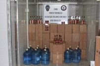 İzmir'de Sahte İçkiye Polis Baskını