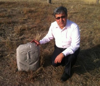 Kimlik Bilgilerini Değiştiren Eski Dekan, FETÖ'den Tutuklandı