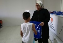 BAYRAM ÇİKOLATASI - AK Partili Kadınlar Yetimlerin Yüzünü Güldürdü