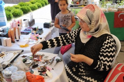 Bayram Hediyeleri Hanımeller Çarşısı'ndan