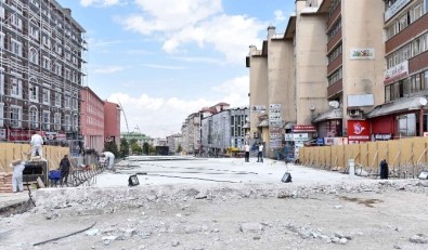 Erzurum'da Cumhuriyet Caddesi'ne İkinci Meydan