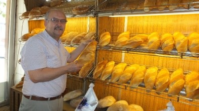 Askıda Ekmek Uygulaması İhtiyaç Sahiplerinin Yüzünü Güldürüyor