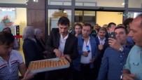 Bursaspor Kafilesine 'En Tatlı' Karşılama