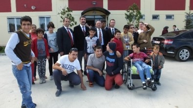 Kaymakam Öner Engelli Öğrencileri Ziyaret Etti