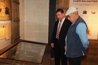 Özgen, İslam Bilim Tarih Müzesini Gezdi