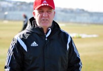 SEDAT BAYRAK - Sivasspor hocasını buldu