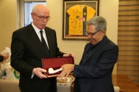 SÜLEYMAN ÇELEBİ - Zülfü Livaneli'den Başkan Kurt'a Ziyaret