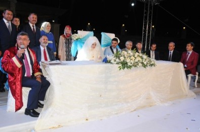 Başkan Akdoğan, Kızının Nikahını Kıydı