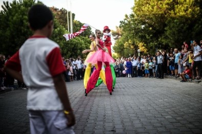 İzmir Enternasyonel Fuarı, Kapılarını Bugün Kapatıyor