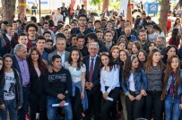 MALVARLIĞI - Muratpaşa Belediyesi'nden Üniversite Öğrencilerine Burs