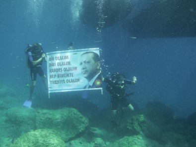 Dalgıçlardan Birlik Mesajı