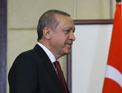 Erdoğan'dan liderlere 'G20 Antalya Zirvesi' kitabı