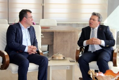 Feramuz Üstün'den Atakum'a Ziyaret