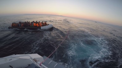 Ölüm Yolculuğunu Sahil Güvenlik Önledi