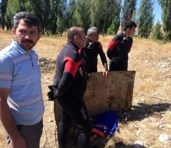 2,5 Yaşındaki Çocuk Su Kanalında Boğuldu