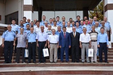 Başkan Çelik Zabıtayla Kahvaltıda Buluştu