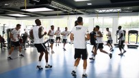 ARAS ÖZBİLİZ - Beşiktaş 6 Eksikle Çalıştı