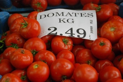 Domates Tarlada 65 Kuruş, Markette 2-2.5 Lira